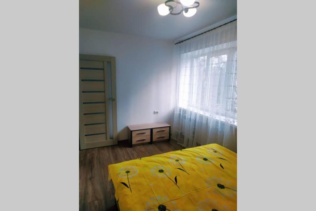 Двокімнатна Квартира Неподалік Центру Ternopil Esterno foto